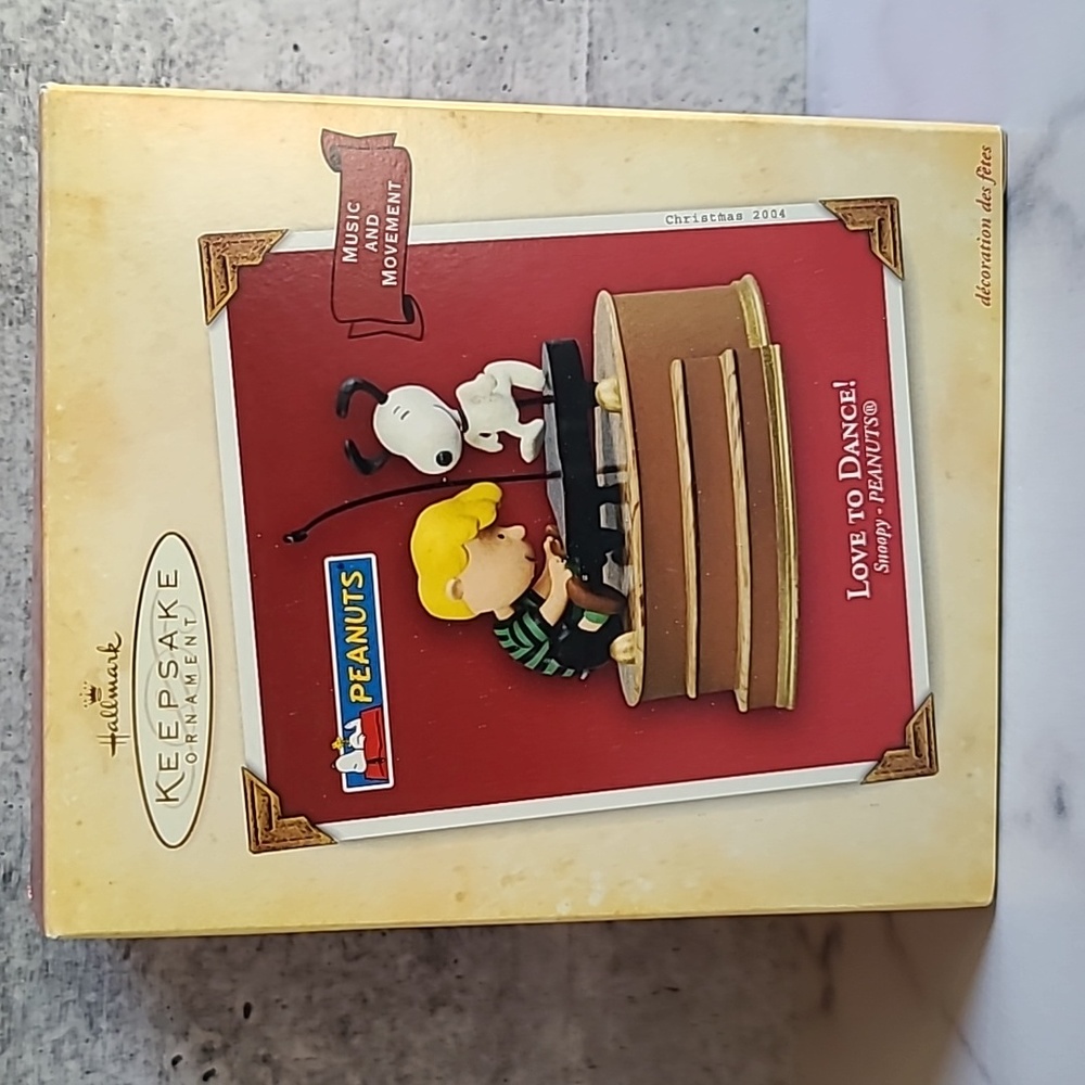 Hallmark Keepsake Ornament Peanuts 2004 Love To Dance! - Picture 2 of 12